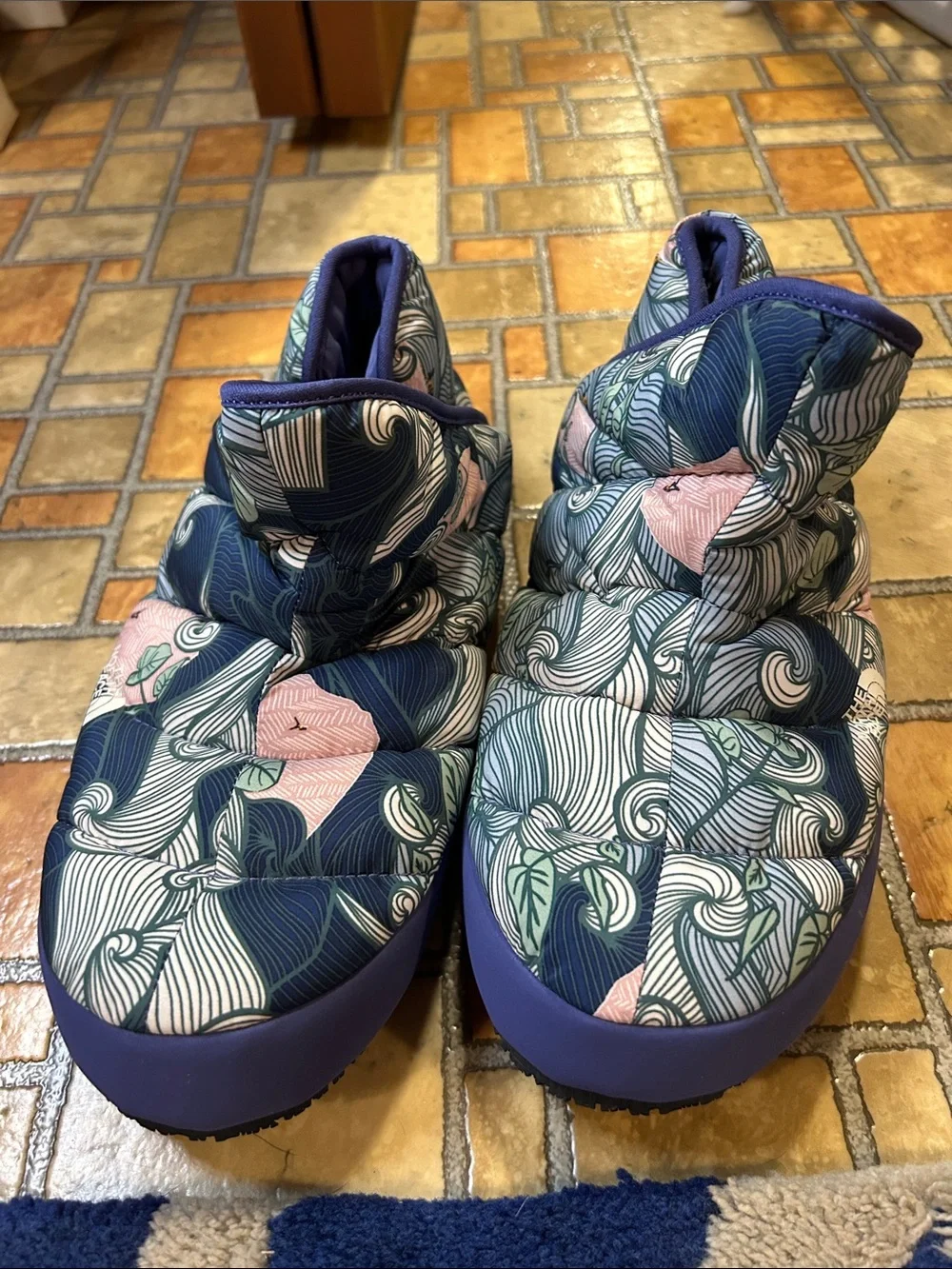 The North Face Kids ThermoBall Traction Booties - Navy Floral with Pink Accents